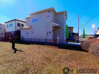 【外観】 | 蓮田市蓮田5丁目　南欧風新築住宅全1棟 | きれいな外観です