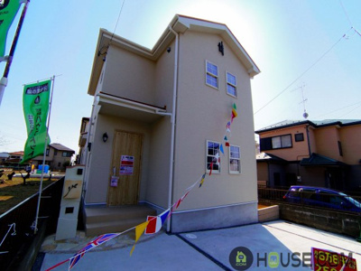 【外観】 | 蓮田市蓮田5丁目　南欧風新築住宅全1棟 | きれいな外観です