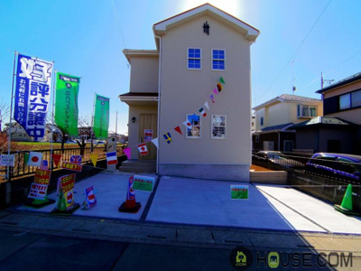 【外観】 | 蓮田市蓮田5丁目　南欧風新築住宅全1棟 | おしゃれな外観です