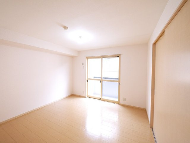 ヴェルジェ　Ⅲ棟の居間・リビング|ゆったり過ごせるリビングです