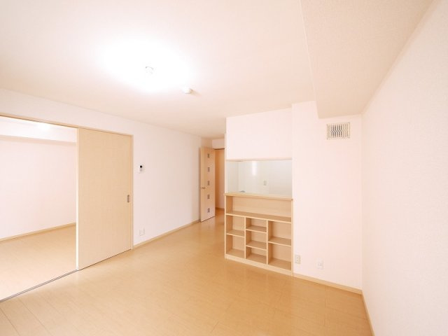 ヴェルジェ　Ⅲ棟の居間・リビング|ゆったりとしたリビングです