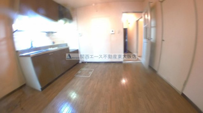 【居間・リビング】 | ロイヤルヴィラ・壱番館