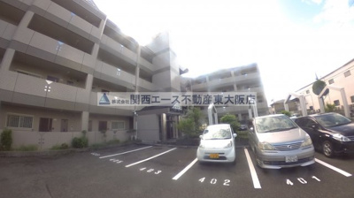 【駐車場】 | ロイヤルヴィラ・壱番館