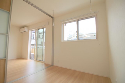 【寝室】 | カーサ・ジーヴォ千里園