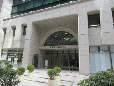 【エントランス】 | 居留地の物販店向１階店舗