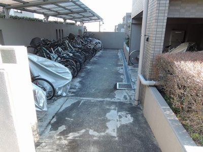 【その他共用部分】 | グランツオーベル横濱山手 | 駐輪場