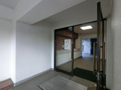 【エントランス】 | メゾンボヌール新子安