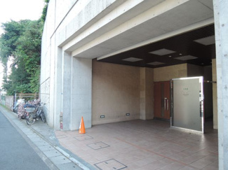 【エントランス】 | JR南武線「武蔵新城」駅徒歩17分！