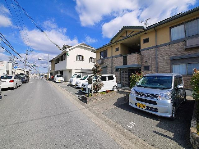 ウィルモア柏木の駐車場|駐車場があります