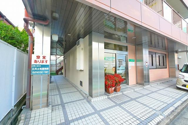 中川ビル（大宮町４丁目）のエントランス|落ち着いたエントランスです