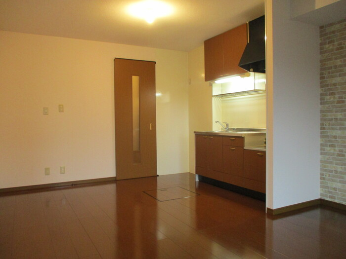 ヴェルドミール壱番館の居間・リビング