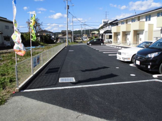【駐車場】