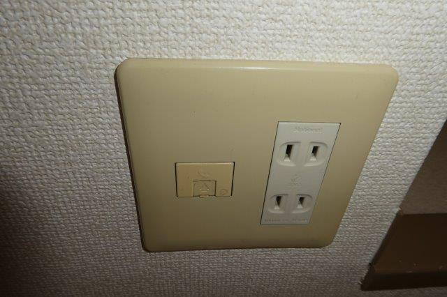 プレジール花みずきＢの設備|電話モジュラー