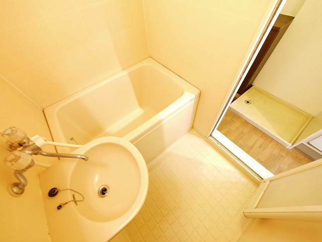 エスポワールウノの浴室