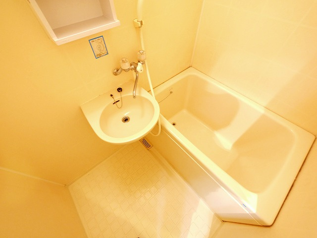 エスポワールウノの浴室