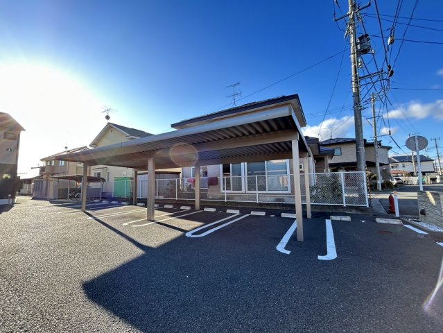 コンフォーティア東仙北の駐車場