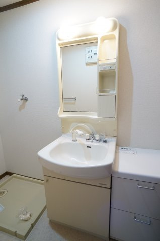 レシェンテ安倉の独立洗面台