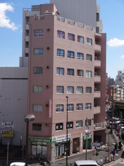【外観】 | 大原ビル　鶯谷駅から徒歩２分の好立地！RC造の７階建てマンション！言問通りと尾竹橋通りのちょうど境目にある物件です。