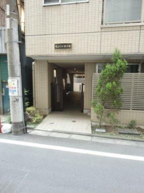 セントル四ッ谷のエントランス|セントル四ッ谷