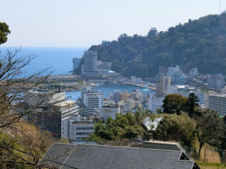 【展望】 | バルコニーから熱海市街、相模を一望できます。