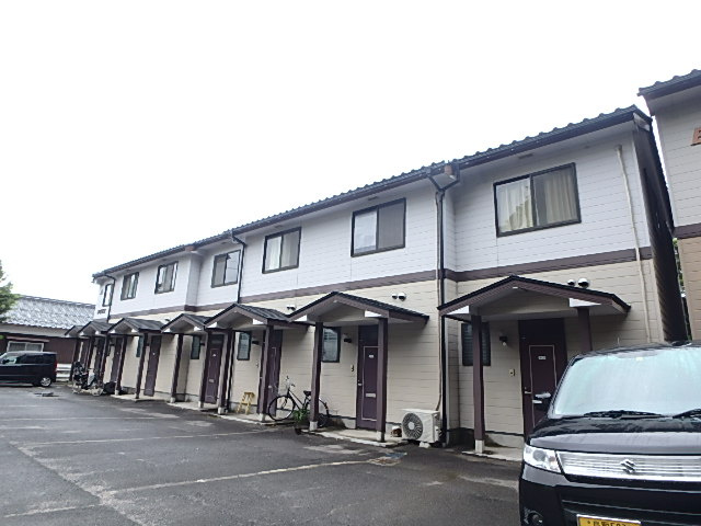アピネス　A棟の外観