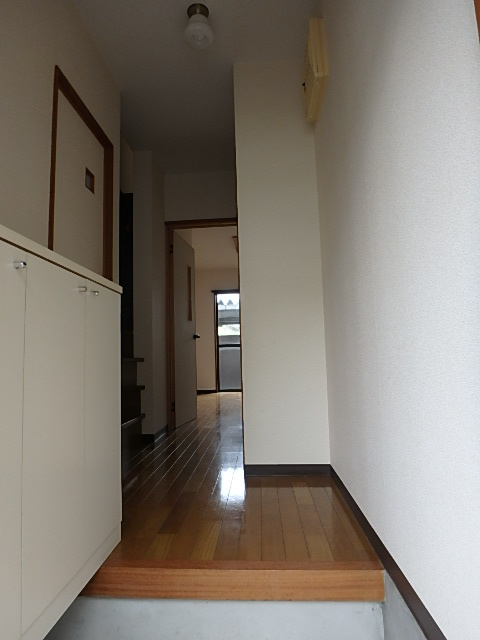 アピネス　A棟の玄関|A3の写真