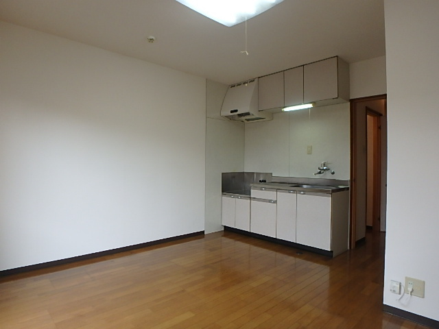 アピネス　A棟の居間・リビング|A3の写真