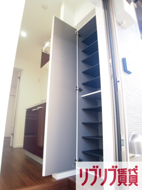 アージュドール桜木の玄関