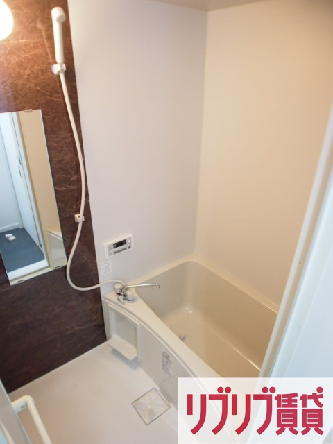 アージュドール桜木の浴室