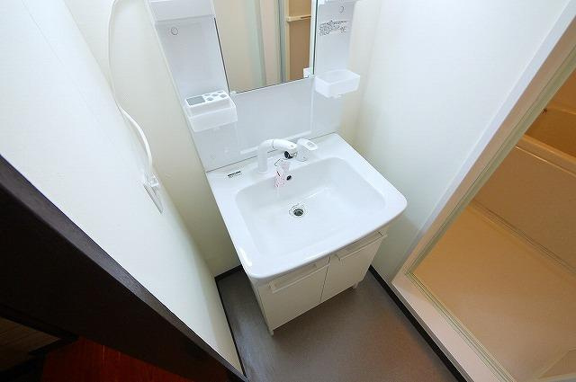 武田マンションの洗面所|コンパクトで使いやすい洗面所