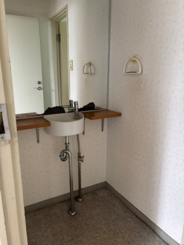 武蔵野市境１丁目の店舗事務所の内装