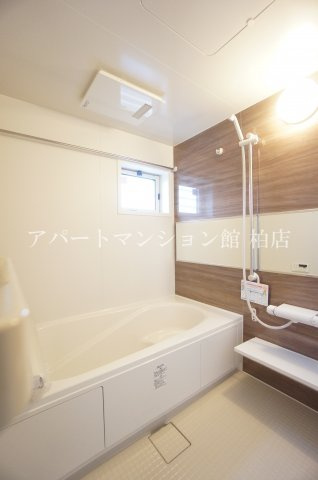 ソレアードＥの浴室