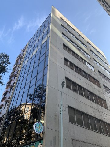 東味ビルの外観