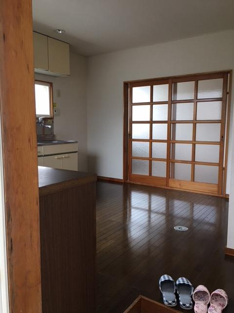 サバービアヨシヨ Bの居間・リビング