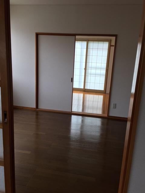 サバービアヨシヨ Bの洋室