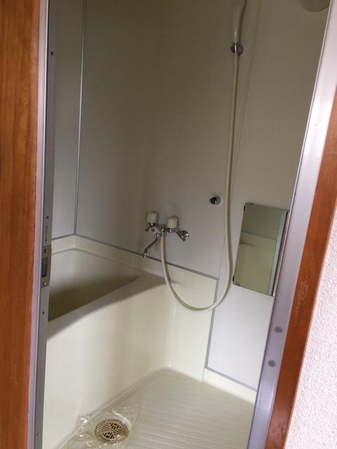 サバービアヨシヨ Bの浴室