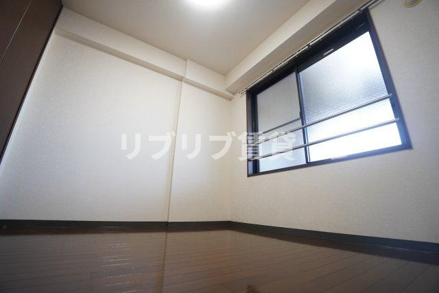 ダイアパレスポートアネックス千葉の洋室