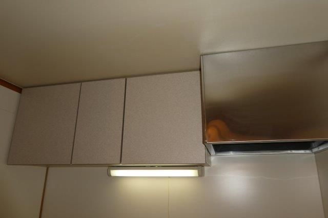 ソレイユ倉敷川のキッチン|キッチン上収納