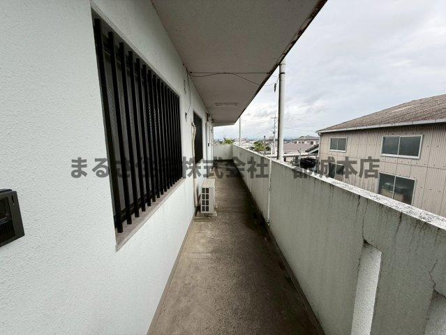 日の出マンションのエントランス