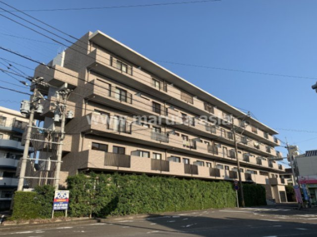ロイヤル末広の外観