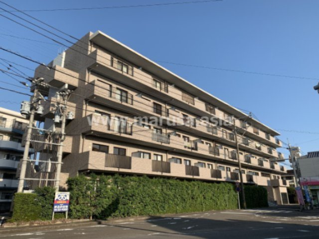ロイヤル末広の外観