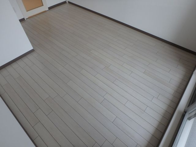 ラ・フォーレ久宝園の洋室