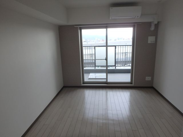 ラ・フォーレ久宝園の洋室