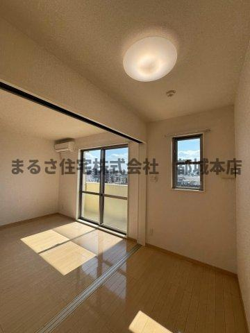 スカイコート大王の洋室