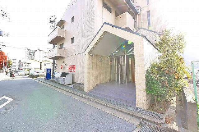 シティコープ新大宮のエントランス