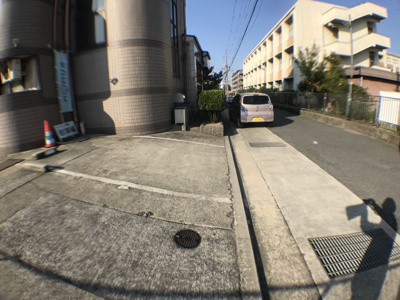 【駐車場】 | シャルム八尾