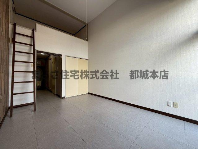 コンフォートアミの洋室