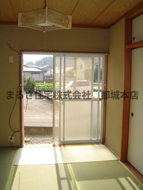 村中コーポの和室