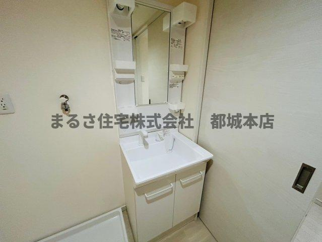 DOLCEVITA西町の洗面所