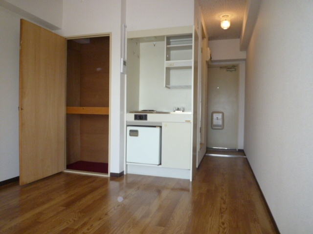 たかなかビルの居間・リビング